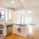 Rent 1 bedroom apartment of 52 m² in Manhattan