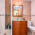 Alquilo 4 dormitorio casa de 66 m² en Valencia