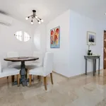 Alquilo 2 dormitorio apartamento de 1292 m² en Seville