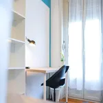 Rent 3 bedroom apartment in Madrid