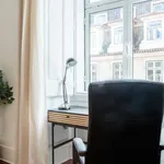 Rent a room in lisbon