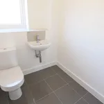 Rent 4 bedroom house in Woking