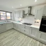 Rent 3 bedroom apartment in Wales