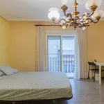 Alquilar 5 dormitorio apartamento en Valencia