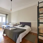 Rent a room of 180 m² in Lisbon