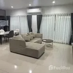 Rent 4 bedroom house of 238 m² in Bangkok