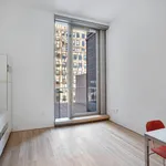 Rent 4 bedroom apartment of 271 m² in New York City