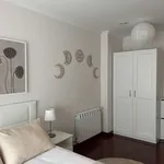 Rent a room of 100 m² in vigo