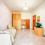 Rent a room of 130 m² in rome