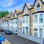 Rent 1 bedroom apartment in Cardiff