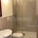 Rent 10 bedroom apartment of 120 m² in Genova