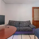 Rent a room of 110 m² in valencia