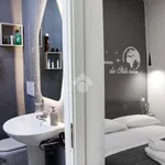 Rent 2 bedroom apartment of 65 m² in Napoli