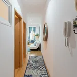 Rent 2 bedroom apartment of 90 m² in Porto