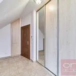 Pronajměte si 7 ložnic/e byt o rozloze 93 m² v Prague