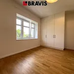 Pronajměte si 2 ložnic/e byt o rozloze 45 m² v Praha