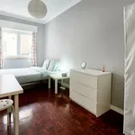 Rent 6 bedroom apartment in Lisbon