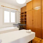 Rent 4 bedroom apartment of 124 m² in Barcelona