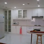 Rent 2 bedroom apartment of 135 m² in Bangkok