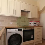 Rent 2 bedroom house in Leeds