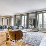 Appartement de 1400 m² avec 3 chambre(s) en location à Paris