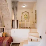 Rent 2 bedroom house of 85 m² in Καρέ