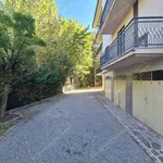 Rent 3 bedroom apartment in modena