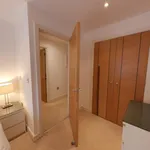 Neat 2-bedroom flat in Guildford (Has an Apartment)