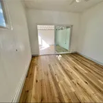 Rent 3 bedroom apartment in Los Feliz