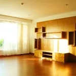 Rent 3 bedroom apartment of 400 m² in Bangkok