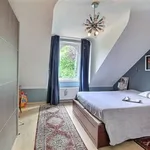 Maison de 600 m² avec 6 chambre(s) en location à WATERLOO