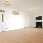 Rent 2 bedroom flat in Brighton