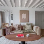 Rent 2 bedroom apartment of 883 m² in Paris