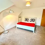 Rent 3 bedroom apartment in Scotland