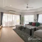 Rent 4 bedroom house of 230 m² in Phuket