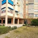 Alquilo 4 dormitorio apartamento de 110 m² en Alicante']