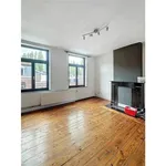 Appartement de 100 m² avec 2 chambre(s) en location à Liège