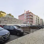 Rent a room in lisbon