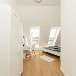 Rent a room of 213 m² in berlin