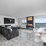 Rent 3 bedroom apartment in Brighton Marina