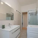 Rent 2 bedroom apartment in Milan