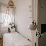 Rent a room in lisbon