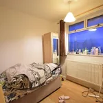 Rent 4 bedroom flat in East Of England