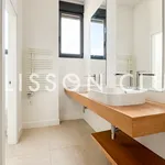 Alquilo 4 dormitorio casa de 263 m² en Madrid