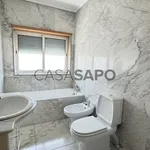 Rent 1 bedroom house of 360 m² in Porto