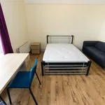 Rent 6 bedroom house in Leeds