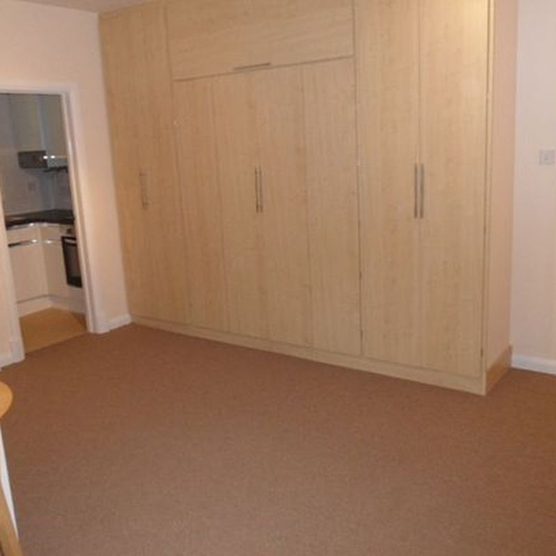 Flat to rent in Dillwyn Court, Dillwyn Road, Sketty, Swansea. SA2