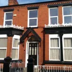 Rent 7 bedroom house in North West England