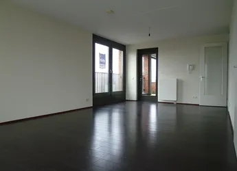 Huur 1 slaapkamer appartement van 100 m² in Maastricht