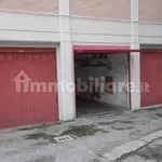 Affitto 5 camera appartamento di 131 m² in Ferrara